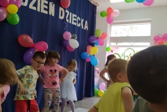 73