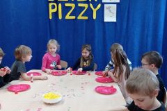 Dzień Pizzy w gr. Pszczółki (Owocowa, 2022)