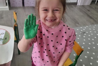 23