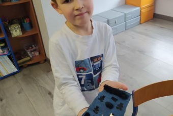 23