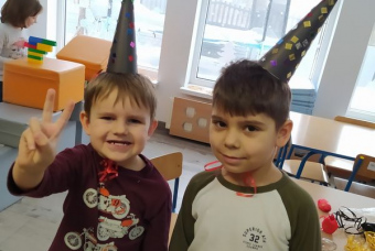 22