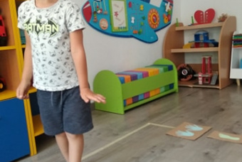 25