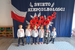 Święto Niepodległości w grupach "Misie" i "Króliczki" (Turka, 2021)
