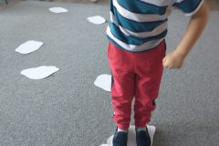 Zabawa polisenoryczna ze śniegiem w grupie Misi  (Turka, 2021)