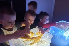 Zabawy sensoryczne (Turka, 2020)