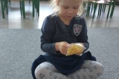 Zabawy sensoryczne w grupie Misi (Turka, 2021)