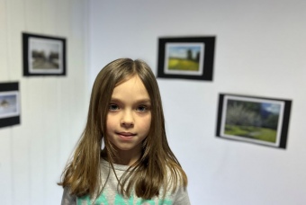 25