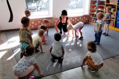 Zajęcia taneczne w grupie Misi (Turka, 2020)