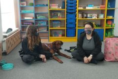 Zajęcia z edukacji kynologicznej w grupie Żabek (Turka, 2021)