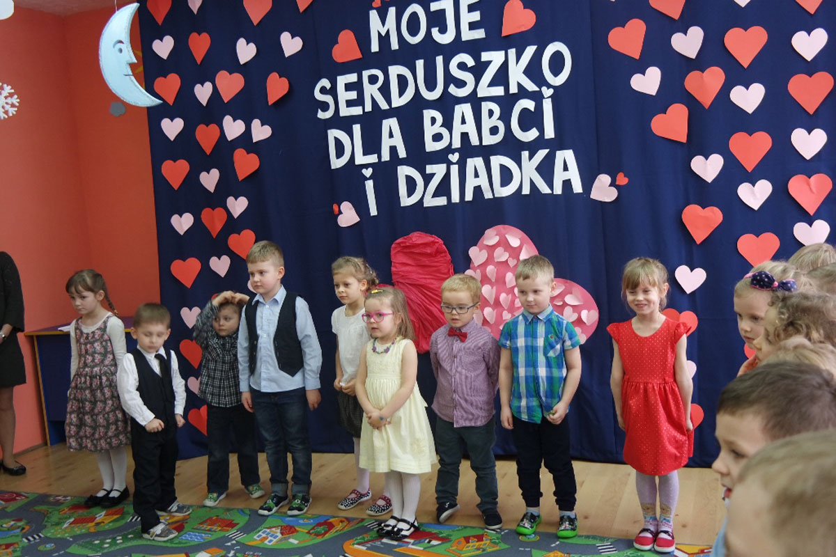 Świętujemy Dzień Babci i Dzień Dziadka- „Misie” i „Tygryski”