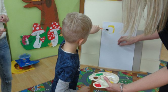 Poznanie świata barw – grupy „Żabki” i „Tygrysy”