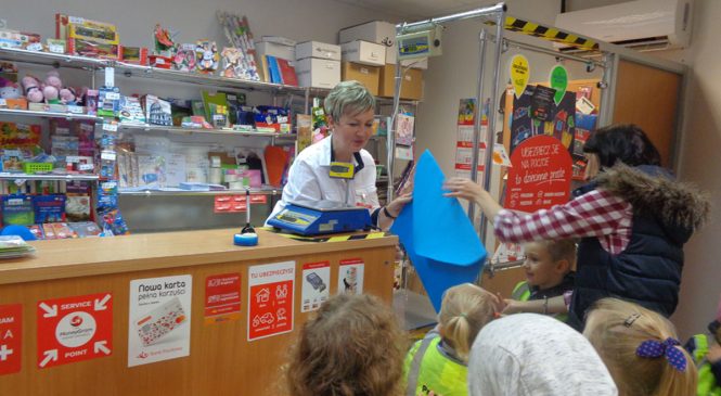 Przedszkolaki listy piszą