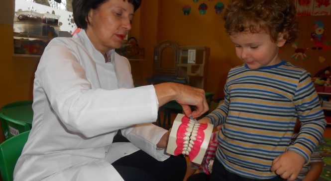 Wizyta pani stomatolog