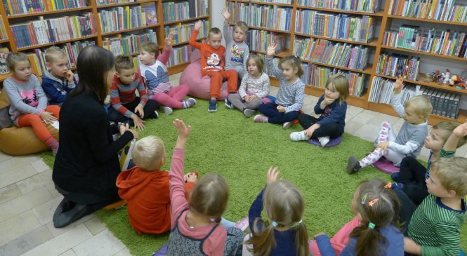 Pierwsza wizyta w bibliotece