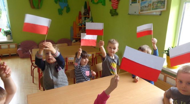 Prace plastyczne z okazji  świąt majowych