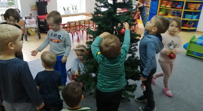 Choinka w grupie „Żabek”