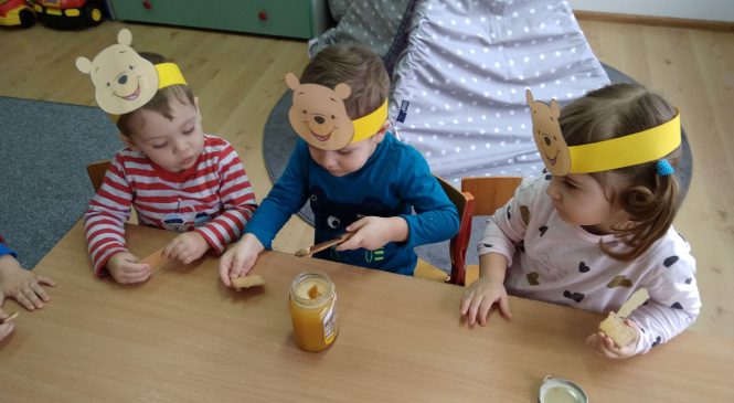 Międzynarodowy Dzień Kubusia Puchatka – grupa „Króliczki” i „Misie”