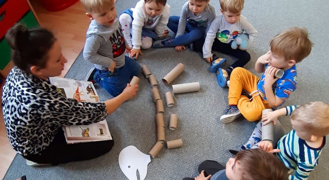 Dzień Dinozaura gr. „Żabki” i „Wiewiórki”