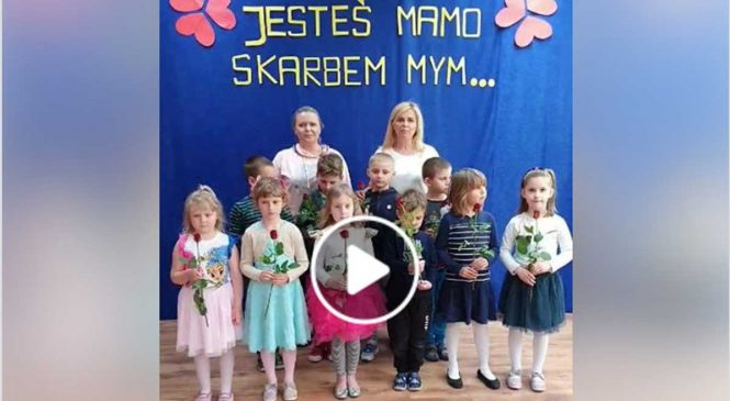 Dzień Matki gr. Pszczółki