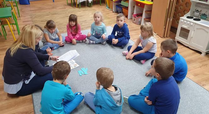 Międzynarodowy Dzień Praw Dziecka gr. Pszczółki