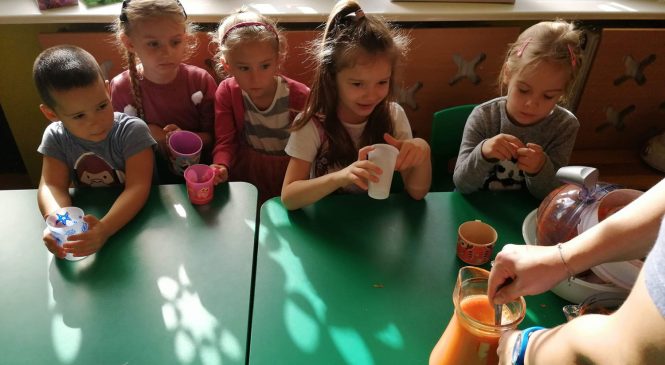 Sok marchewkowo – jabłkowy – gr. Motylki