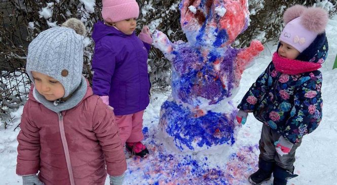 Zabawy na śniegu – gr. „Słoneczka”