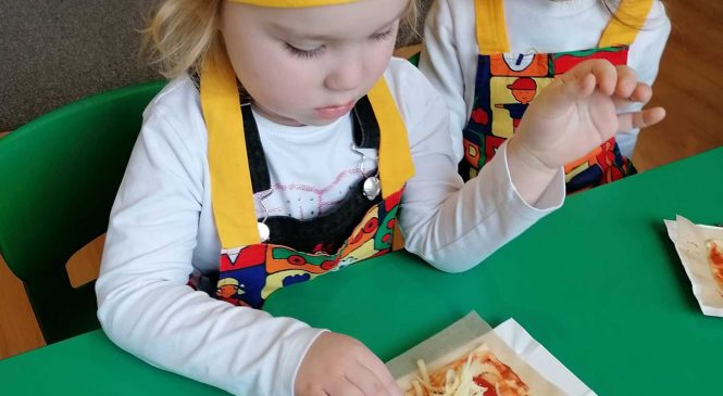Dzień Pizzy 🍕 – gr. „Słoneczka” ☀️