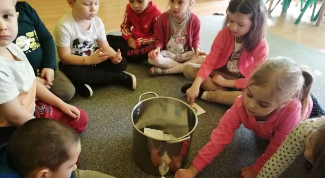 W marcu jak w garncu – gr. „Motylki” 🦋🌧️🌤️🌨️