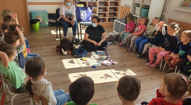 Zajęcia z edukacji kynologicznej w gr. Żabki I Wiewiórki 🐕