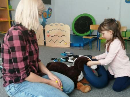 Edukacja kynologiczna w grupie Żabek. 🐕
