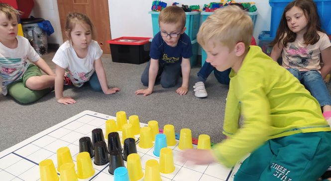 Kodowanie na dywanie w gr. Tygrysów