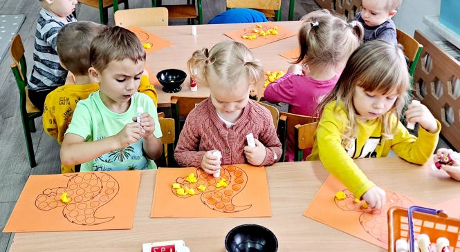 Jesienna wiewiórka gr. Misie i Króliczki