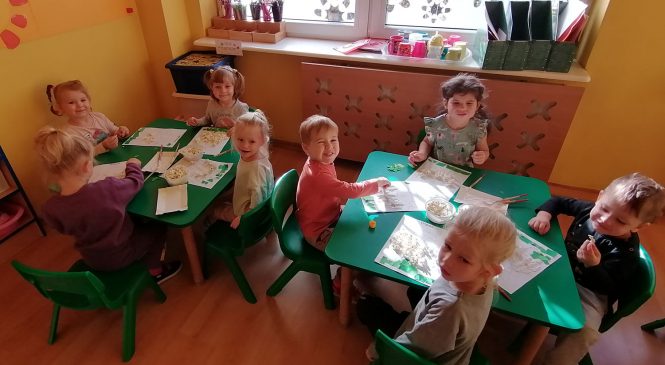 Wełniane owieczki – praca plastyczna – gr. Słoneczka ☀️🐑