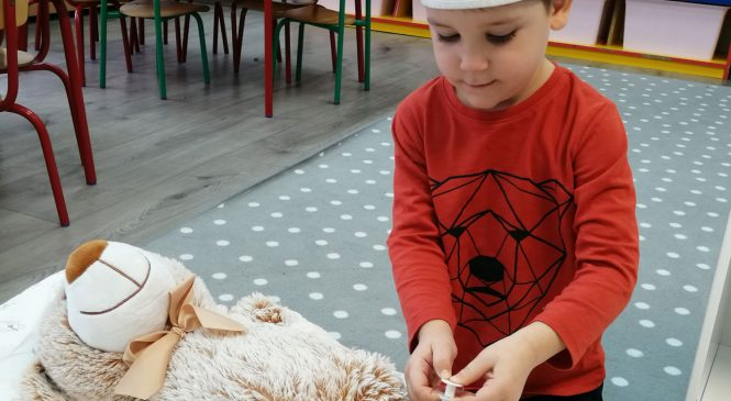 Kącik lekarski w grupie Żabki