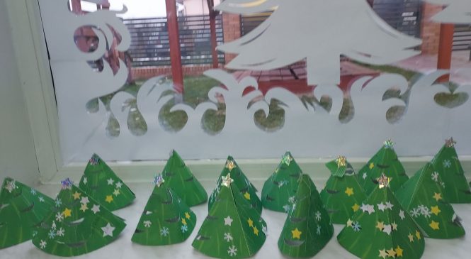 Idą Święta w grupie Żabki 🎄