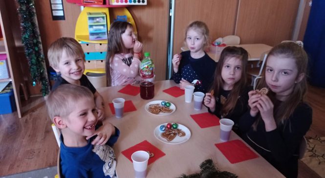 Spotkanie opłatkowe w gr. Pszczółki 🌲🌠🐝