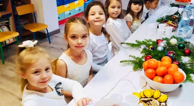 Świąteczny stół na słodko