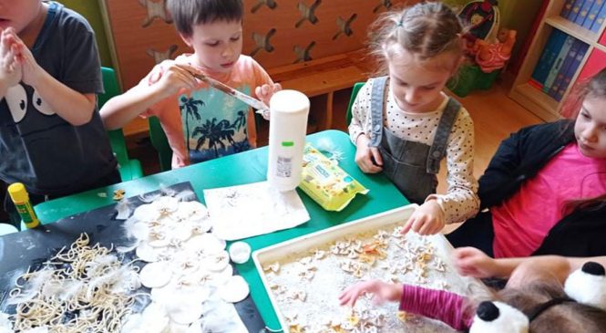 Międzynarodowy Dzień Spaghetti w grupie Motylków