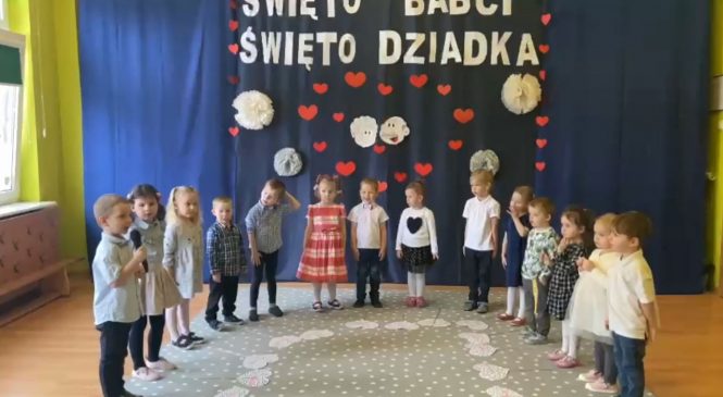 Dzień Babci i Dziadka w grupie Słoneczka (FILM)