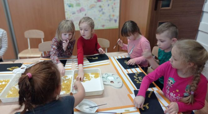 Dzień Dinozaura w gr. Pszczółki 🐝🦖🐝