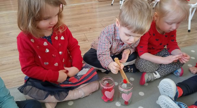 Walentynki w gr. Żabki