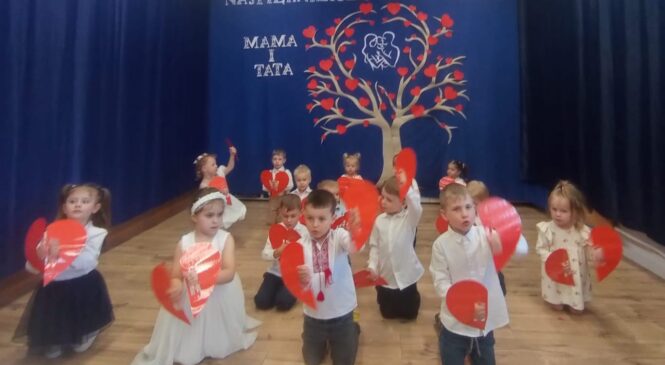 Dzień Mamy i Taty w gr. Żabki i Wiewiórki